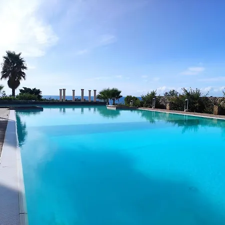 Picchio Pescoluse 3* Marina Di Pescoluse