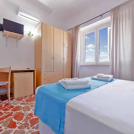 Hotel Picchio Pescoluse 3*