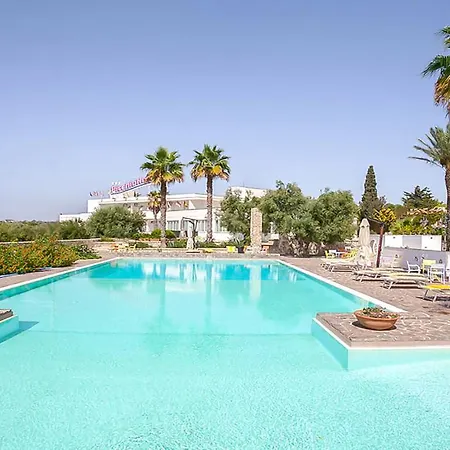 Hotel Picchio Pescoluse 3*