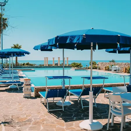 Hotel Picchio Pescoluse 3*