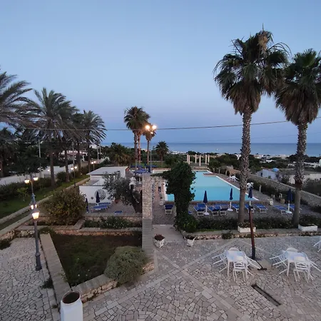 Picchio Pescoluse 3* Marina Di Pescoluse