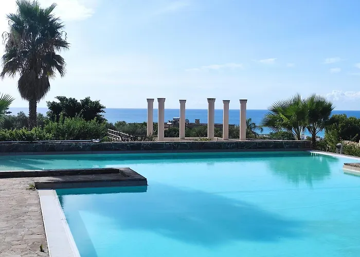 Picchio Pescoluse Hotel 3*